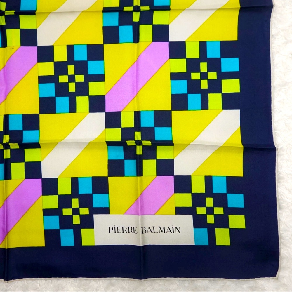 BALMAIN Silk 30.5" X 31" O940 Pierre Balmain Vintage Rate Silk - Picture 2 of 7
